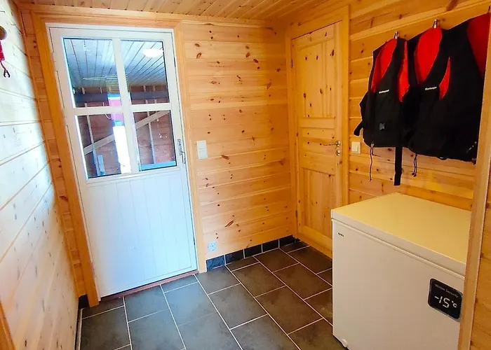 Feriehus Cozy House With Boat Dock, Sauna - Fjordtid Rubbestadneset