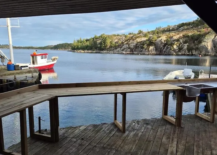 Cozy House With Boat Dock, Sauna - Fjordtid * Rubbestadneset