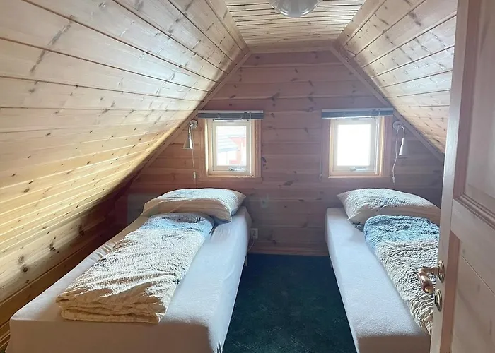 Cozy House With Boat Dock, Sauna - Fjordtid Feriehus *